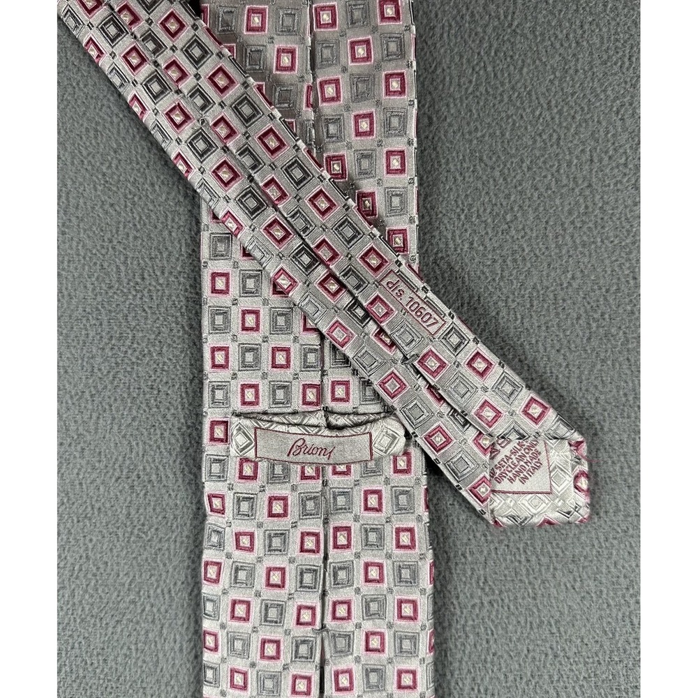 Brioni Tie Silver Geometric Silk Hand Made In Italy Savion Quiet Luxury Business